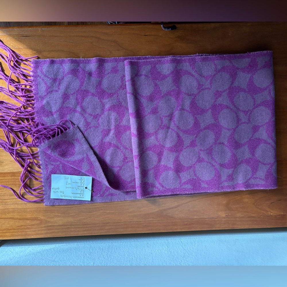 Elegant Signature Cashmere Purple Patterned Scarf